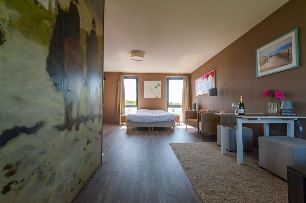 B&B Beach Inn กรุงเฮก ภายนอก รูปภาพ